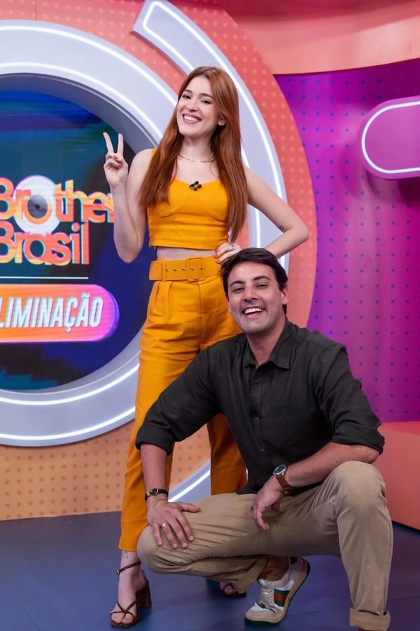 Ana Clara e Bruno de Luca apresentam juntos o programa "A Eliminação" do BBB 22 no Multishow (Foto: Instagram/Reprodução)