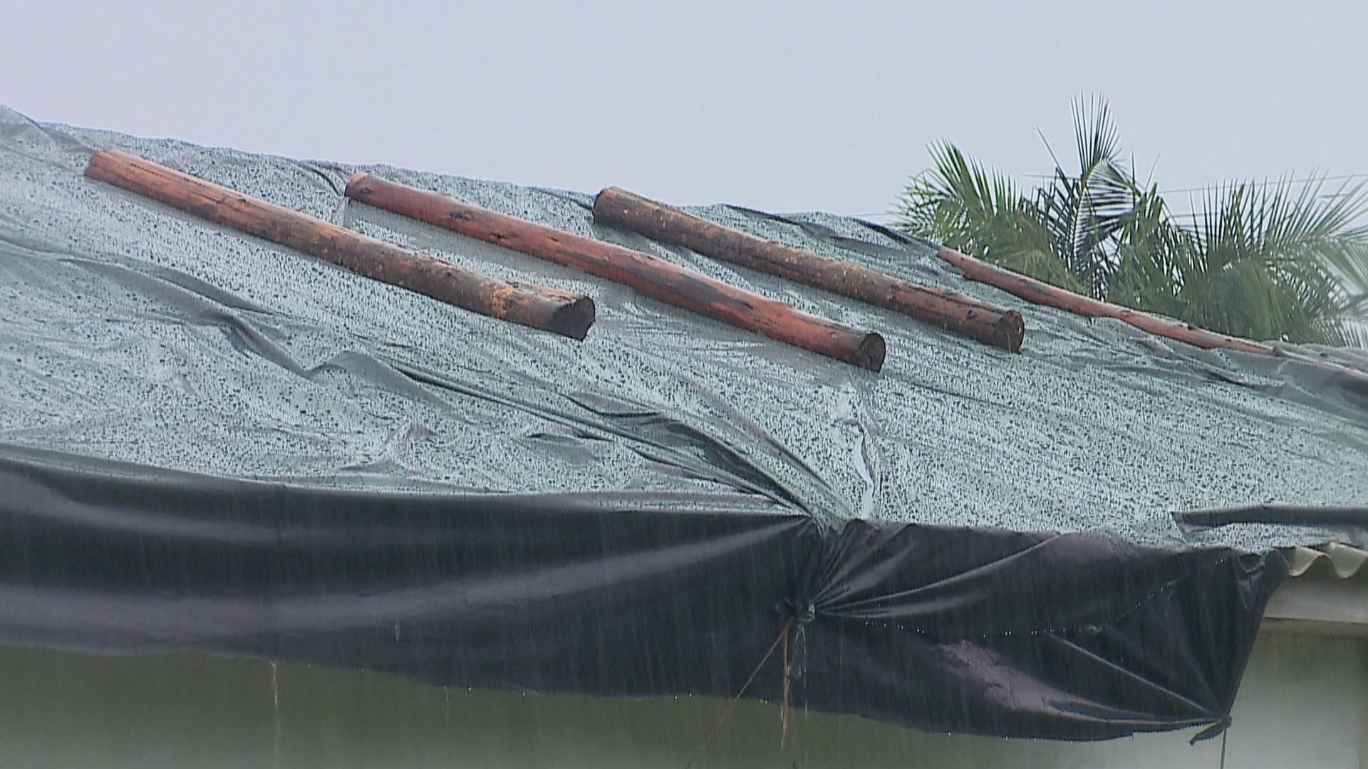 Ciclone extratropical: cerca de 180 mil clientes ficam sem luz no RS 