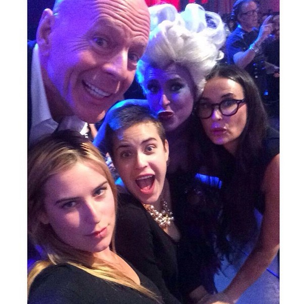 Demi Moore, Bruce Willis e família (Foto: Instagram)