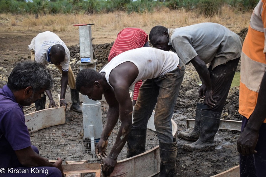 Poço construído para etnia no Sudão do Sul evita doenças e disputas por água limpa (Foto: Kirsten König)