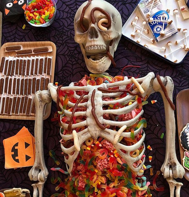 Alyson Hannigan mostra decoração de Halloween (Foto: Reprodução/Instagram)