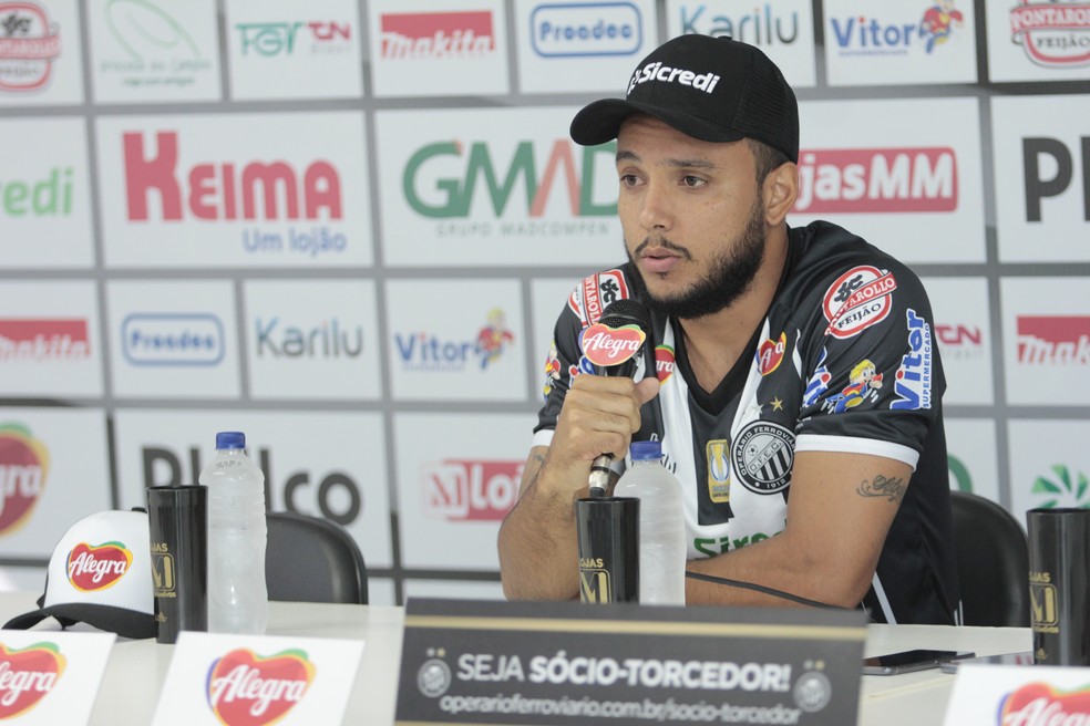 Ex Mirassol Atacante Felipe Augusto E Mais Um Reforco Do Operario Pr Para A Serie B Operario Pr Ge