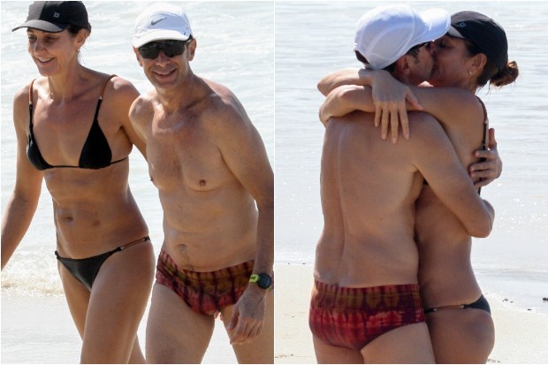 Fernanda Venturini se exercita e beija muito na praia (Foto: JC Pereira/ AGNEWS)