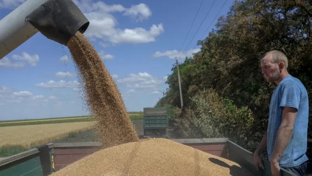 Cerca de 20 milhões de toneladas de grãos produzidos pela Ucrânia e destinados à exportação estão retidos no país após bloqueio russo (Foto: GETTY IMAGES (via BBC))