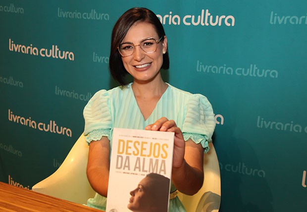 Andressa Urach lança segundo livro (Foto: Thais Aline/ Agência Fio Condutor)