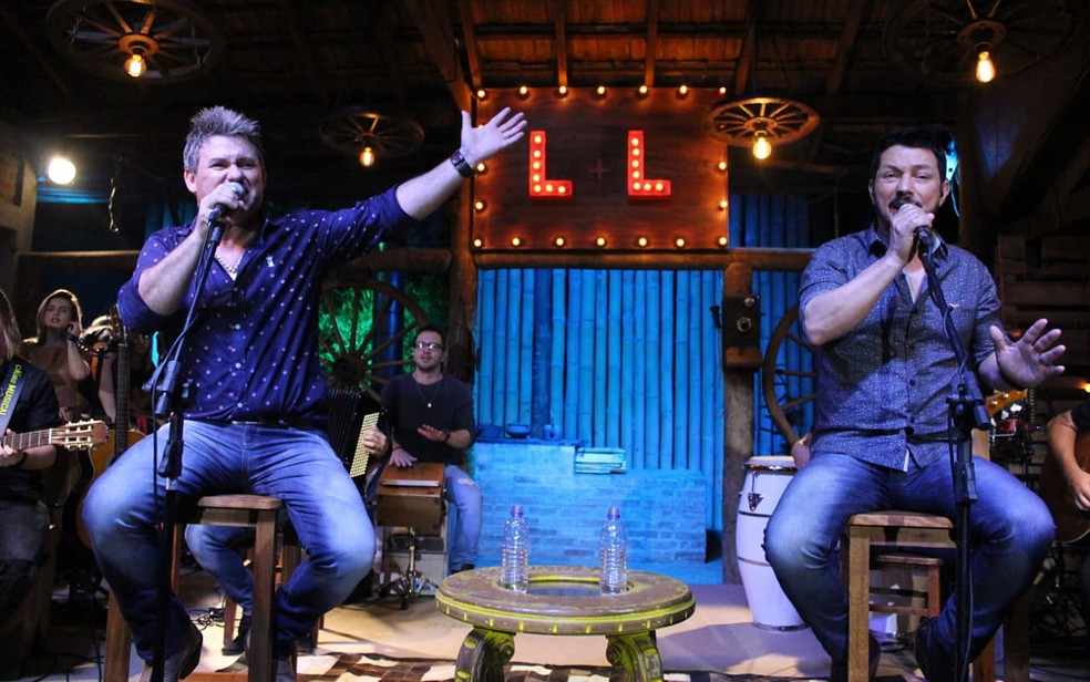 Lucas & Luan fazem live em prol de institui&ccedil;&otilde;es assistenciais de Sert&atilde;ozinho (SP) &mdash; Foto: Danilo Augusto/Divulga&ccedil;&atilde;o