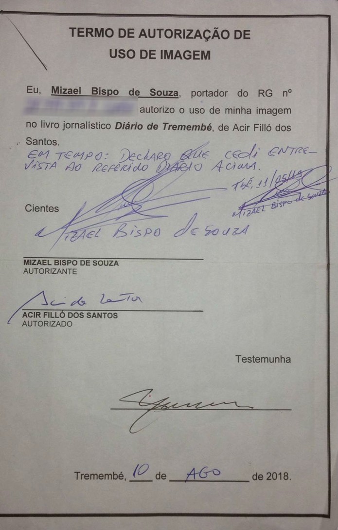 Esposa de Acir Filó guarda termo assinado por Mizael Bispo de Souza — Foto: Arquivo pessoal