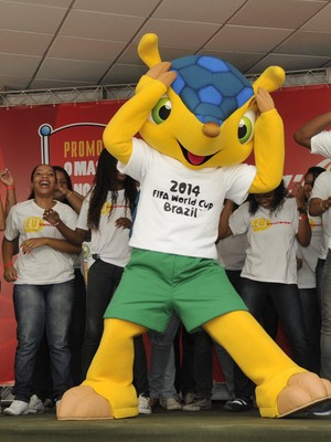Tatu-bola, mascote da Copa de 2014, é usado pela Coca-Cola em ações de ativação (Foto: Ismar Ingber)