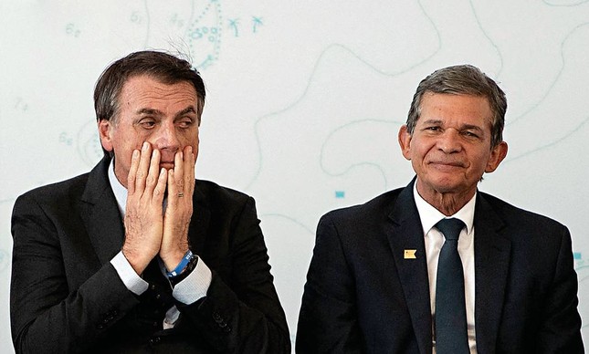 O presidente Jair Bolsonaro e o presidente da Petrobras, Joaquim Silva e Luna 