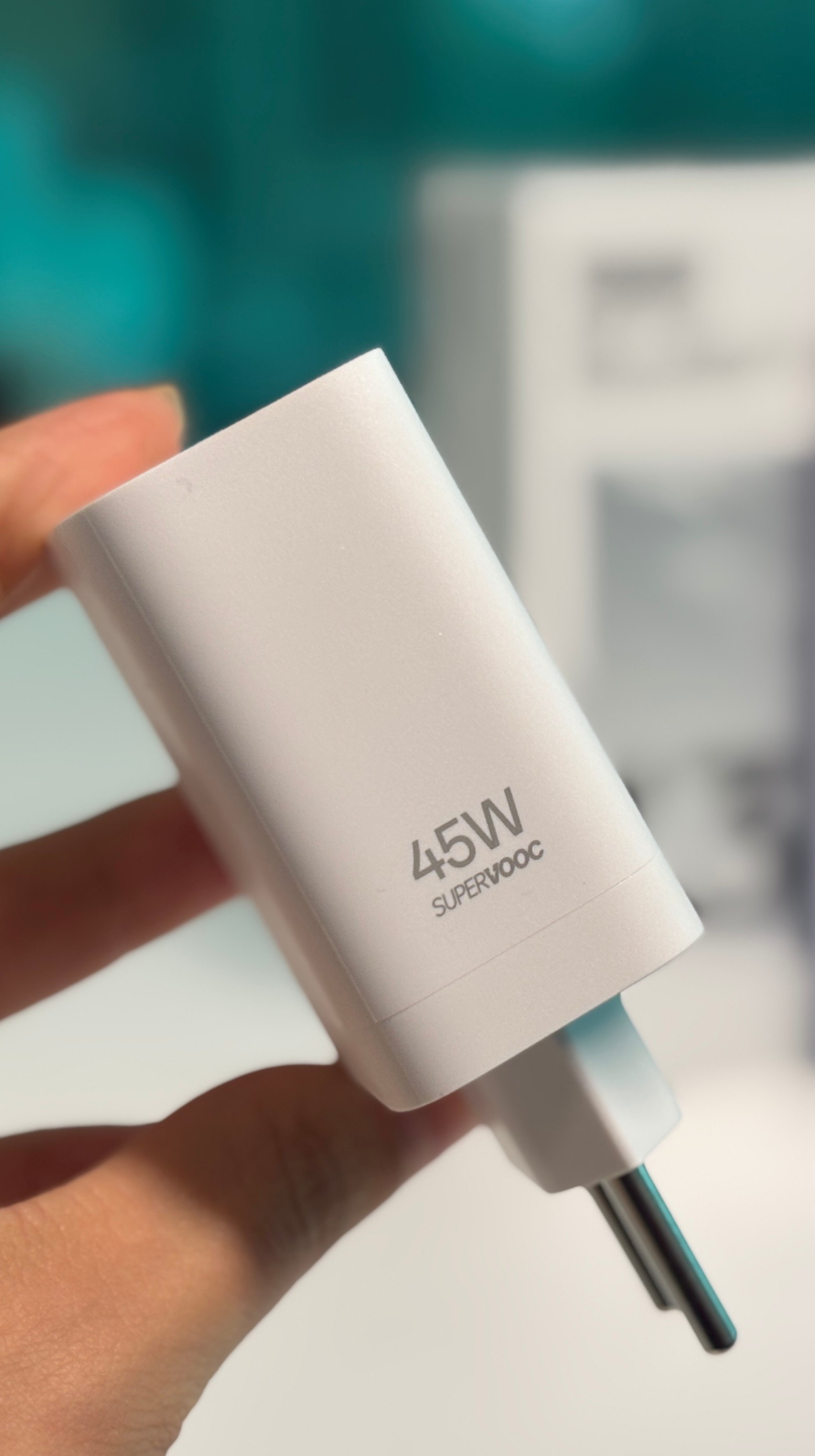 Cuidado: 7 sinais de que seu carregador pode ser falso — e perigoso