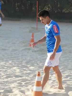 Sem novidades do DM, jogadores do Cruzeiro se reapresentam na Toca II