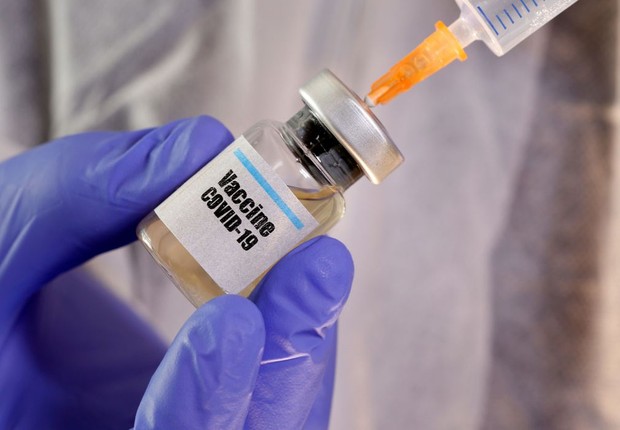 vacina, coronavírus, (Foto: © REUTERS/Dado Ruvic/Direitos Reservados)