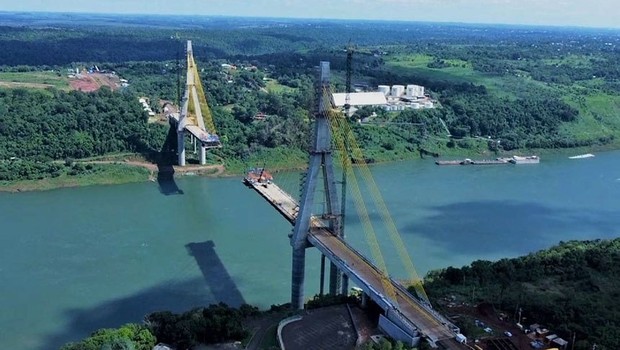 Ponte da Integração, Brasil - Paraguai (Foto: Reprodução/Twitter)