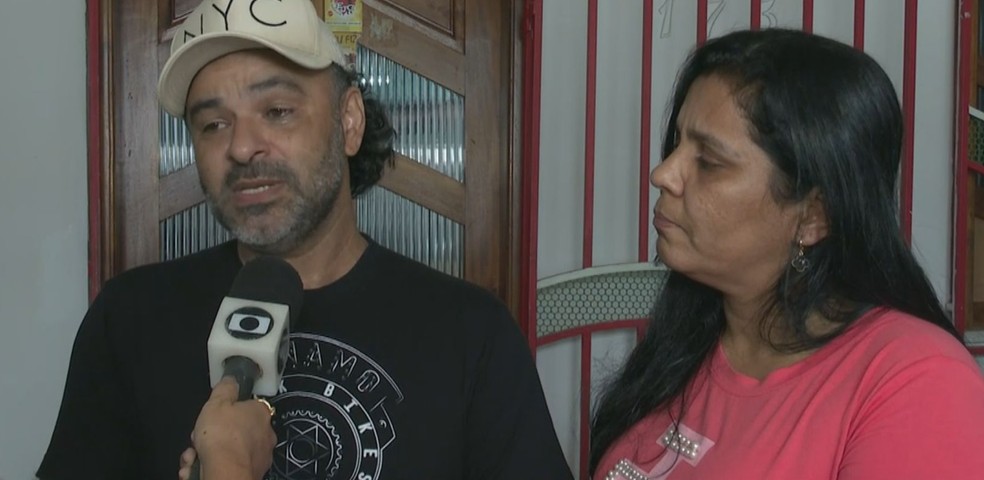 Pai da jovem que teve rosto cortado enquanto dormia em viagem de ônibus na BA pede justiça — Foto: TV Bahia