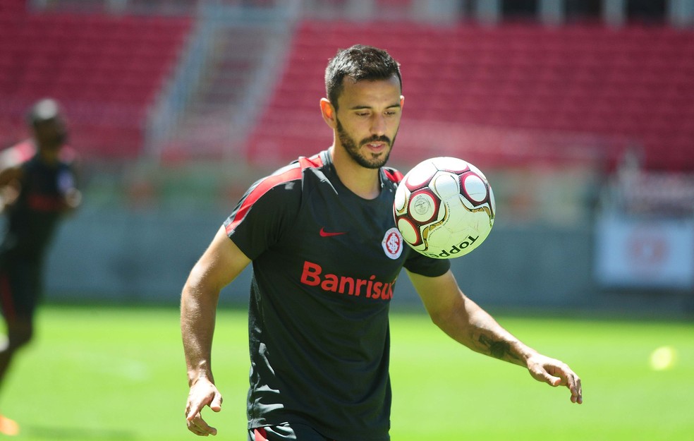 Mais Assiduo No Inter Uendel Supera Marca Pelo Timao Com Lideranca Silenciosa Internacional Ge