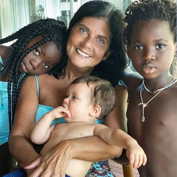 Lucia Gagliasso, mãe de Bruno Gagliasso, comentou o episódio de racismo sofrido por Chissomo e Bless em Portugal (Foto: Reprodução / Instagram )