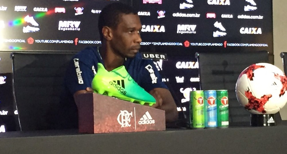Juan diz que já esperava protesto: A torcida do Flamengo é muito exigente
