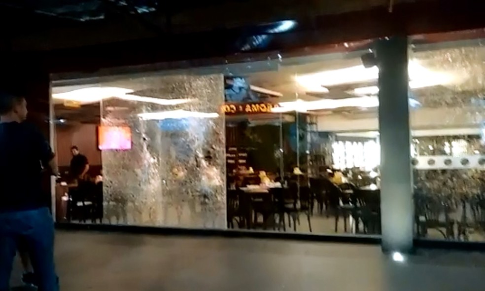 'Que tiro foi esse?', brinca Tirullipa após jantar em restaurante alvejado em Belém Pará G1