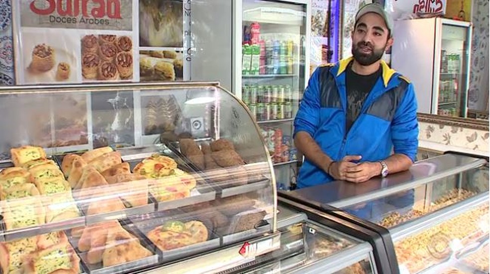 Hisham quer vender doces e salgados árabes para todo estado (Foto: Reprodução RBS TV)
