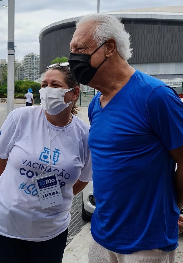 Alexandra Martins celebra Antônio Fagundes imunizado contra a Covid-19 (Foto: Reprodução/Instagram)