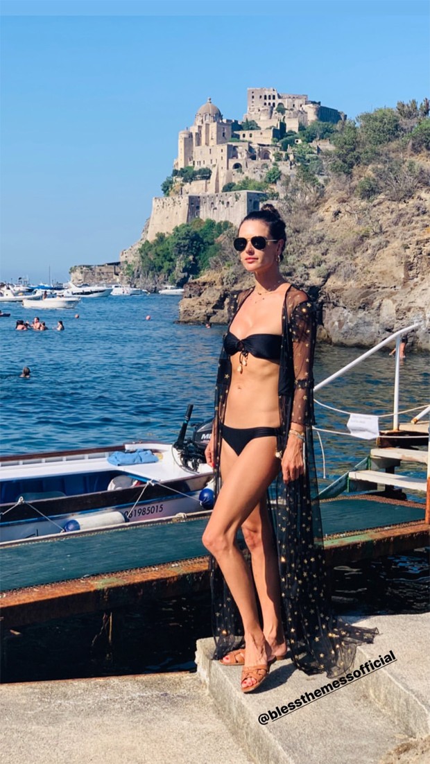 Alessandra Ambrosio  (Foto: Reprodução / Instagram)