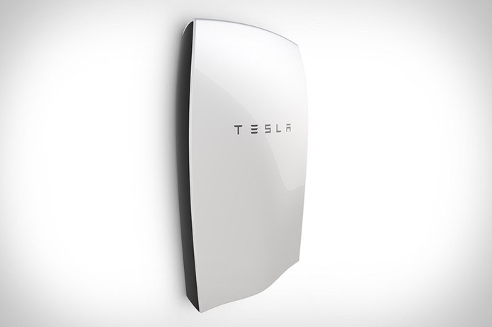Powerwall é bateria doméstica da Tesla sem previsão de chegada no mercado brasileiro Dispositivos inteligentes permitem monitorar a residência pelo celular (Foto: Divulgação/Tesla)