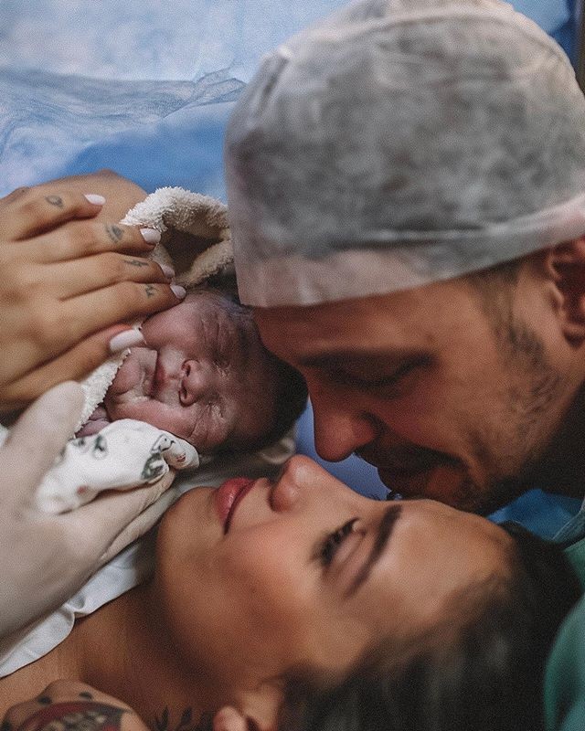 Gabi Brandt dá à luz Davi, seu primeiro filho com Saulo Pôncio (Foto: Reprodução / Instagram)
