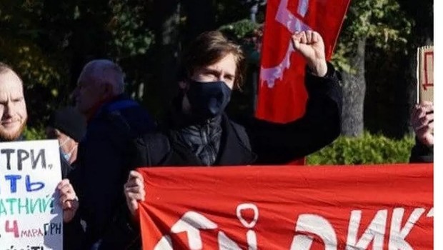 Aos 19 anos, Vladyslav Starodubtsev é membro do conselho do partido socialista ucraniano Movimento Social (Foto: VITALYI DUDIN / SOTSIALNYI RUKH via BBC)