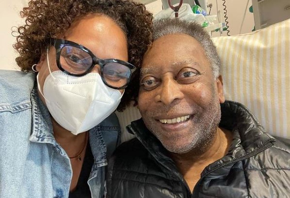 Pelé e a filha Kely Nascimento — Foto: Reprodução / Instagram