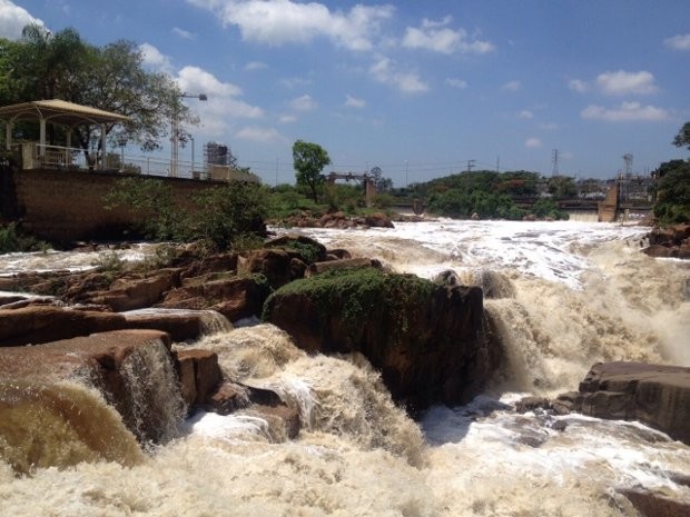 Rio Tietê em outro dia com a água limpa (Foto: Rafaela Paes/ Arquivo Pessoal)