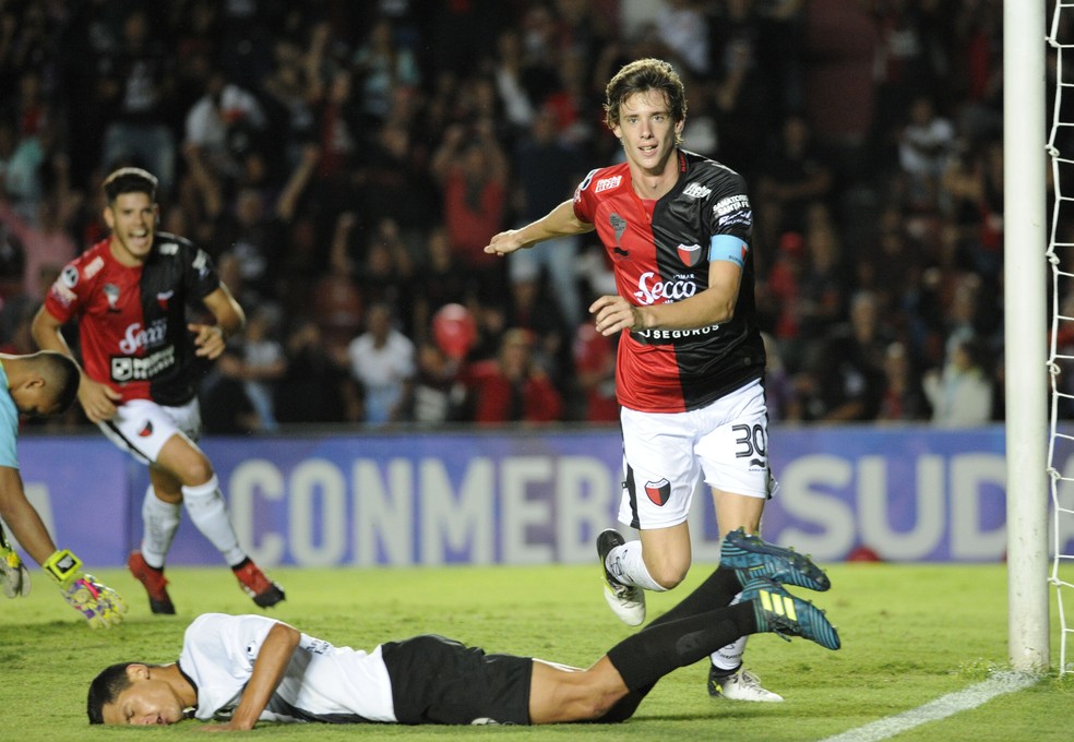 Germán Conti fez o gol da classificação contra o Zamora, na primeira fase (Foto: Marcelo Manera/AFP)
