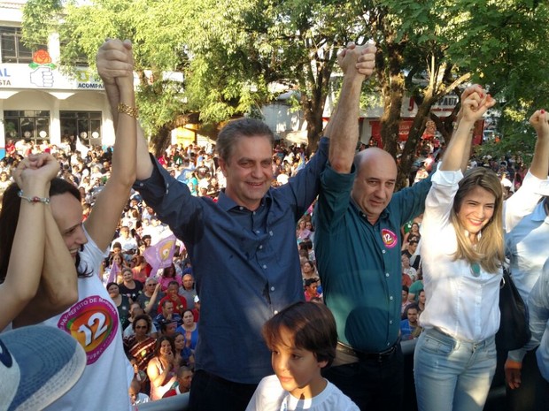 Ulisses Maia comemora a vitória na eleição (Foto: Anderson Pardinho/RPC)