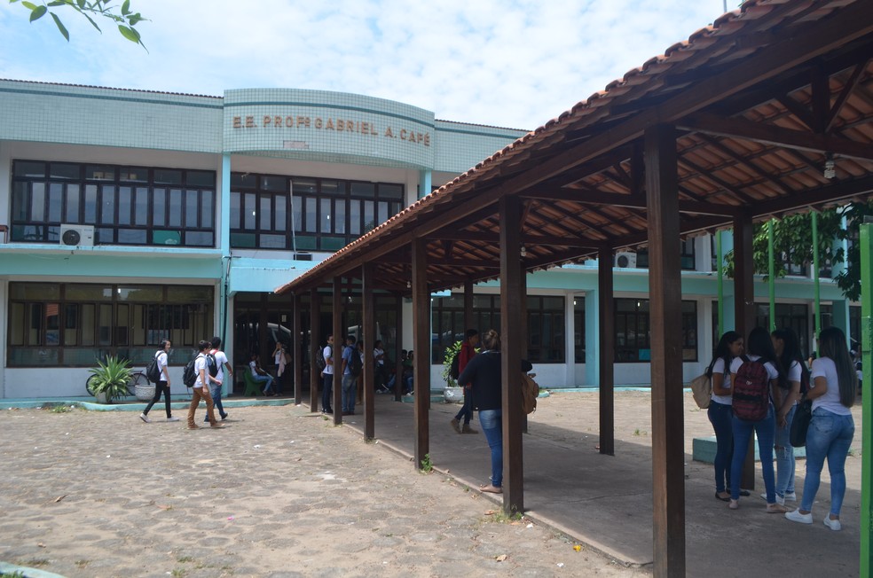 Aluna diz ter sido agredida por