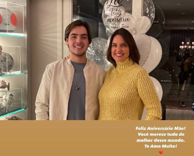 João Guilherme e a mãe, Luciana Cardoso (Foto: Reprodução/Instagram)