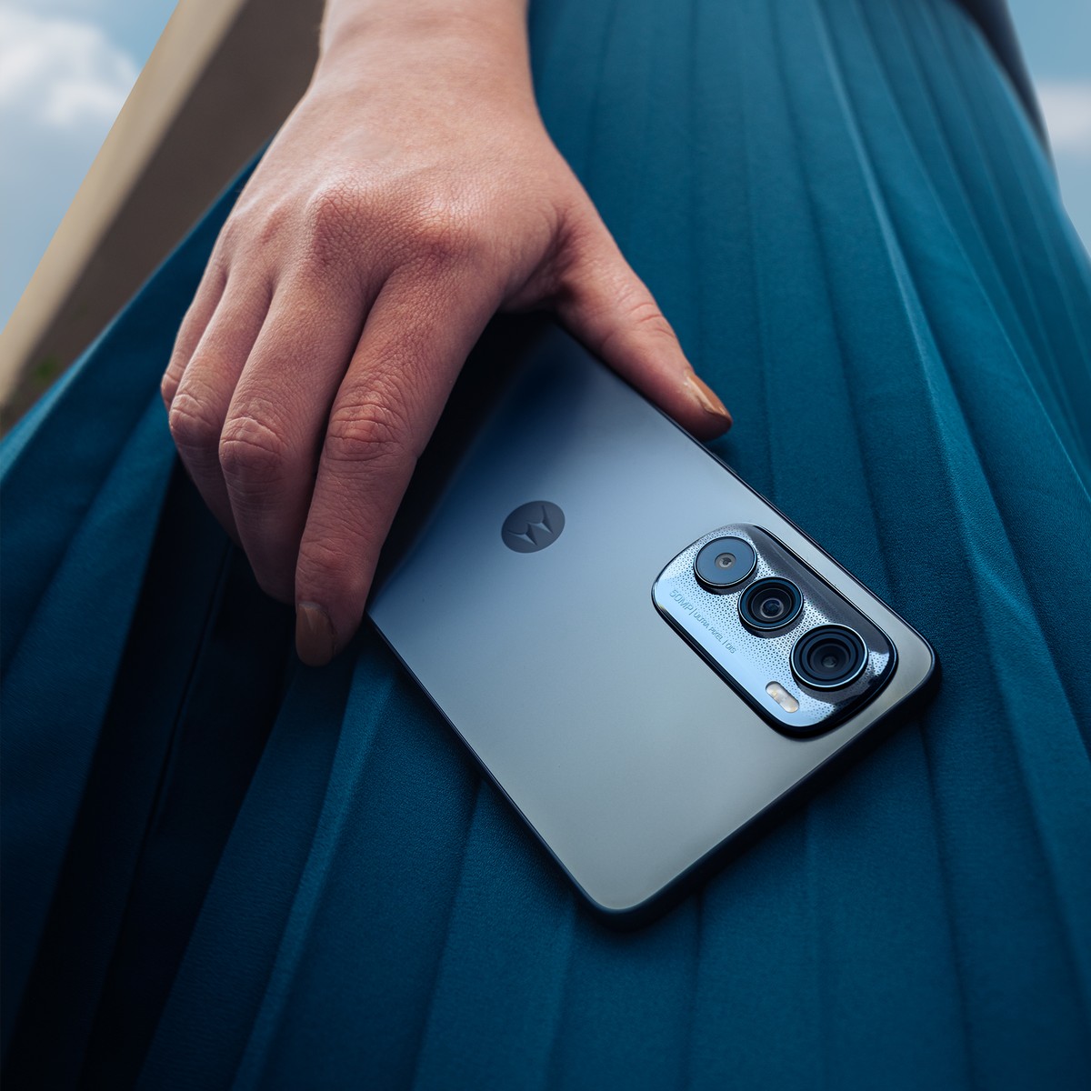 Tudo sobre Motorola Edge 30: ficha técnica, preço e lançamento