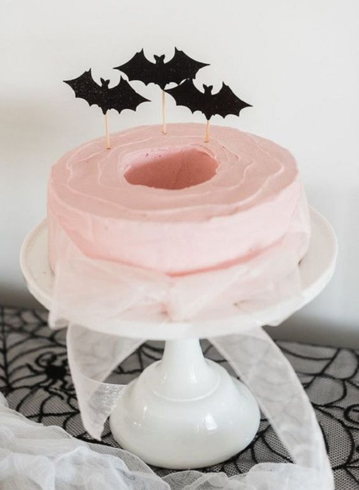 Pink Halloween: 9 ideias para um Dia das Bruxas nada convencional (Foto: Pinterest/Reprodução)