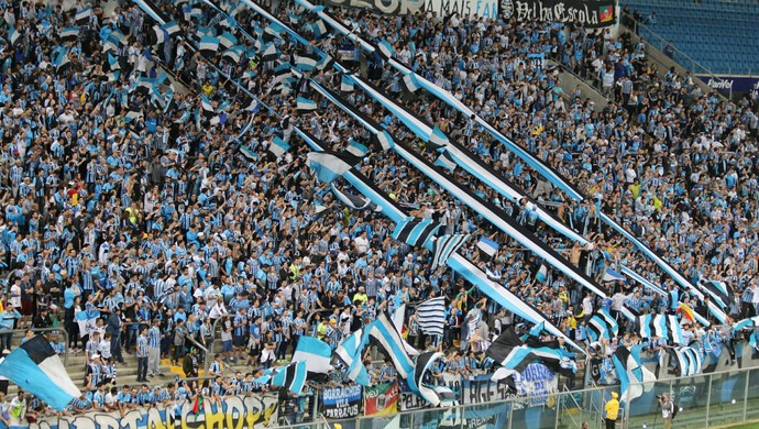 Único invicto em casa, Grêmio aposta no efeito Arena para suprir ausências