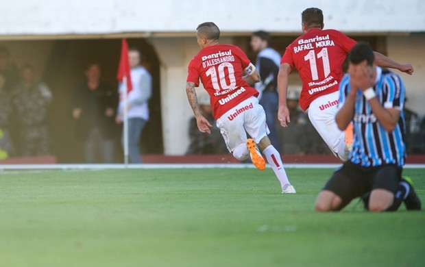 Enderson cita Gre-Nal e faz crítica: Futebol brasileiro não é estadual
