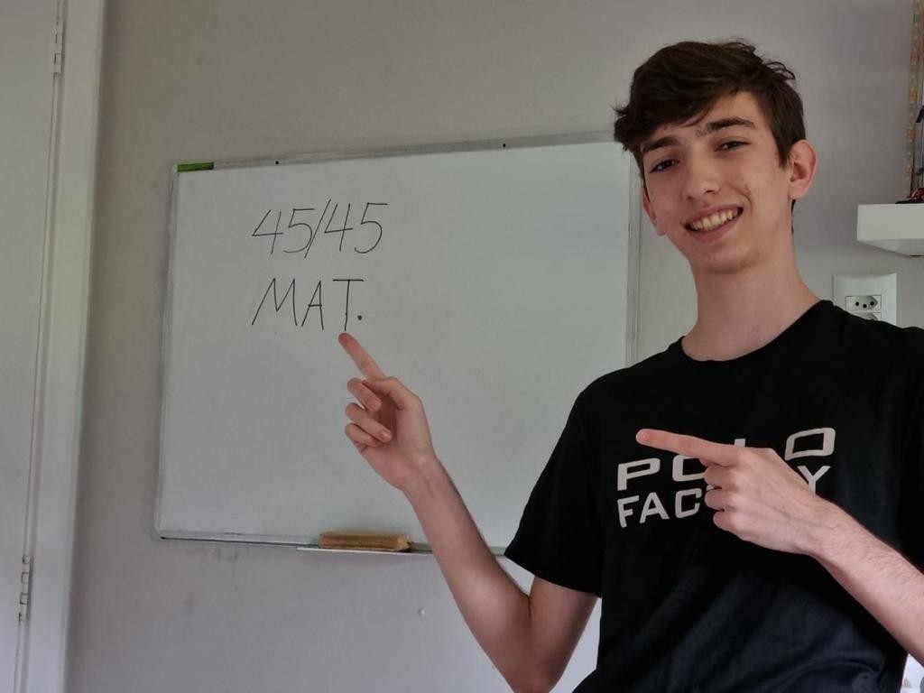 Estudante do DF que acertou todas as questões de matemática no Enem 2021 quer cursar engenharia aeronáutica