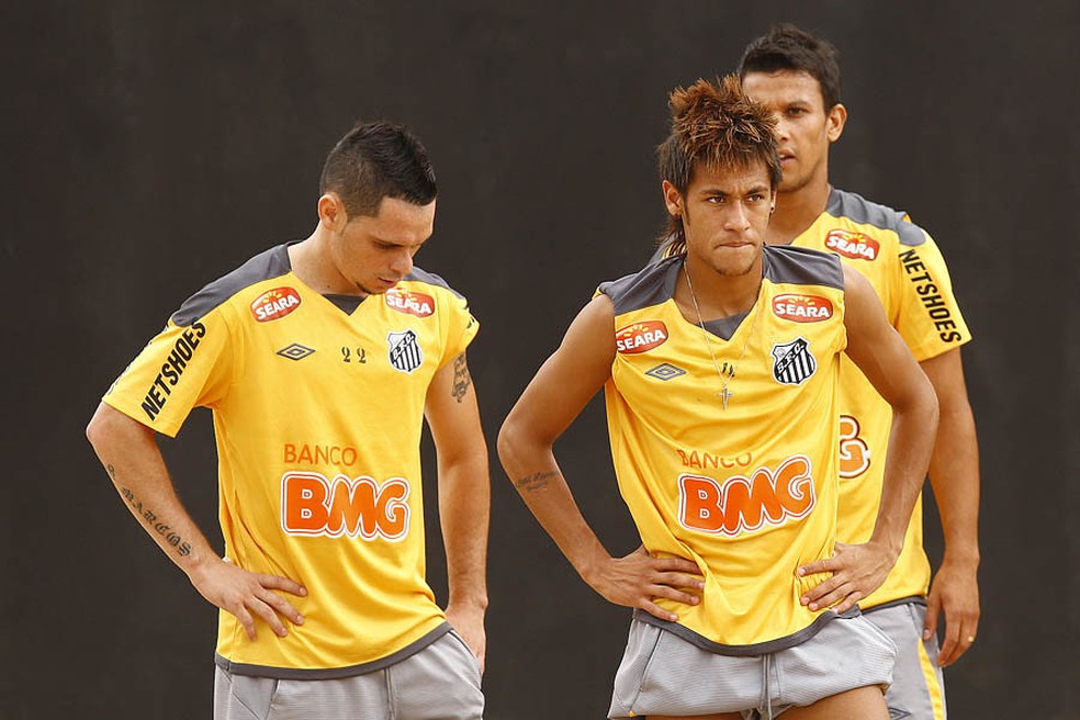 Pará e Neymar no Santos — Foto: Ricardo Saibun / Divulgação Santos FC