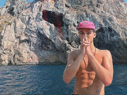 João Guilherme curte dias em Ibiza, na Espanha (Foto: Instagram)