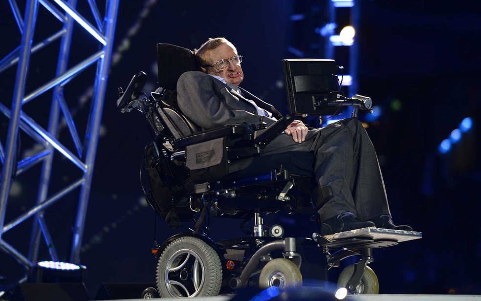 Stephen Hawking durante cerimÃ´nia de abertura dos Jogos ParalÃ­mpicos de Londres 2012 (Foto: Leon Neal / AFP Photo)