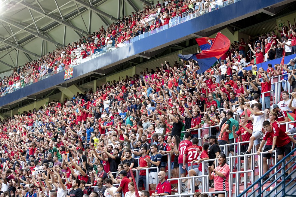 El Sadar tem uma das melhores taxas de ocupação de estádio do Campeonato Espanhol, de 87% — Foto: LaLiga