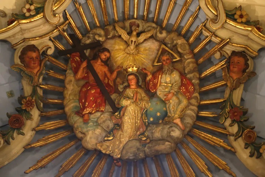 Detalhe da Nossa Senhora da Lapa dos Mercadores: joia escondida na Rua do Ouvidor