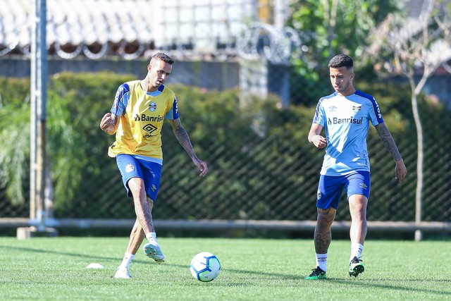 Luan se declara ao Grêmio e mira novas chances para retomar nível