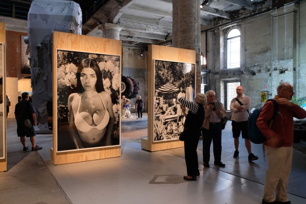 VENICE, ITALY - MAY 22, 2019: A gallery with displayed artworks during the ongoing Venice Art Biennale on May 22, 2019 in Venice, Italy. (Photo by Kaveh Kazemi/Getty Images) (Foto: Getty Images)