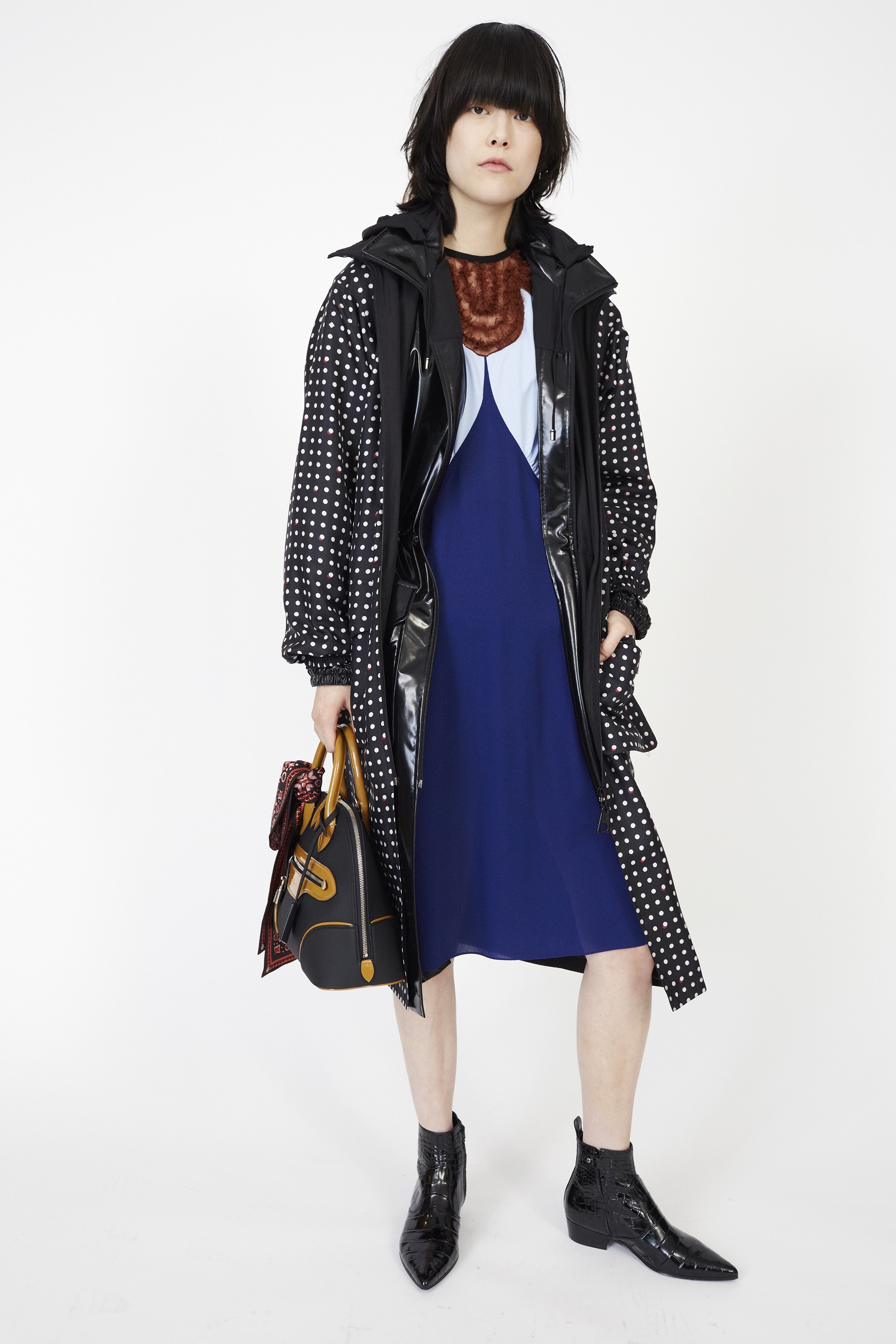 O casaco do look de pre-fall estará à venda no trunk show da Louis Vuitton na Dona Santa (Foto: Divulgação)