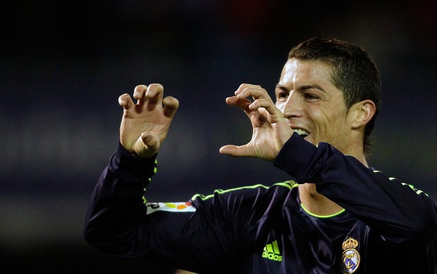 Cristiano Ronaldo comemora gol do Real Madrid sobre o Celta (Foto: Reuters)