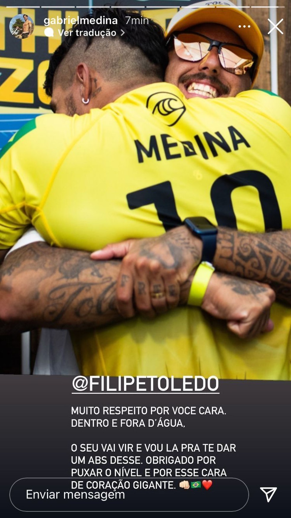 Medina posta foto com Filipinho após o tricampeonato em Trestles — Foto: Reprodução Instagram