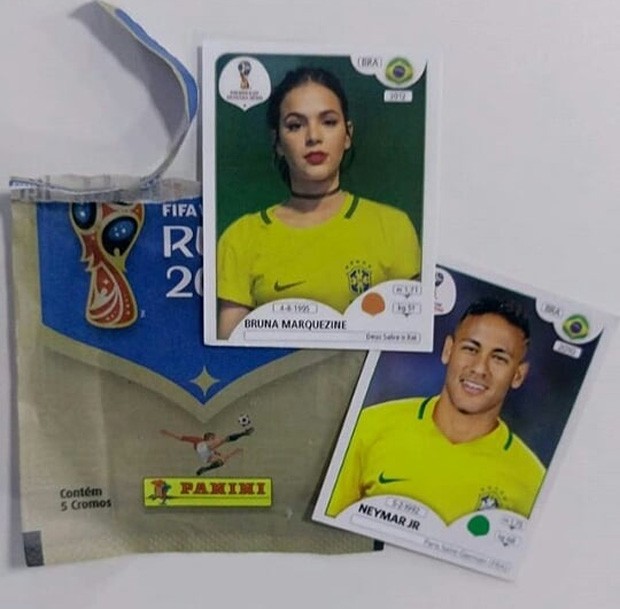 Bruna Marquezine vira figurinha da Copa 2018 (Foto: Reprodução/Instagram)